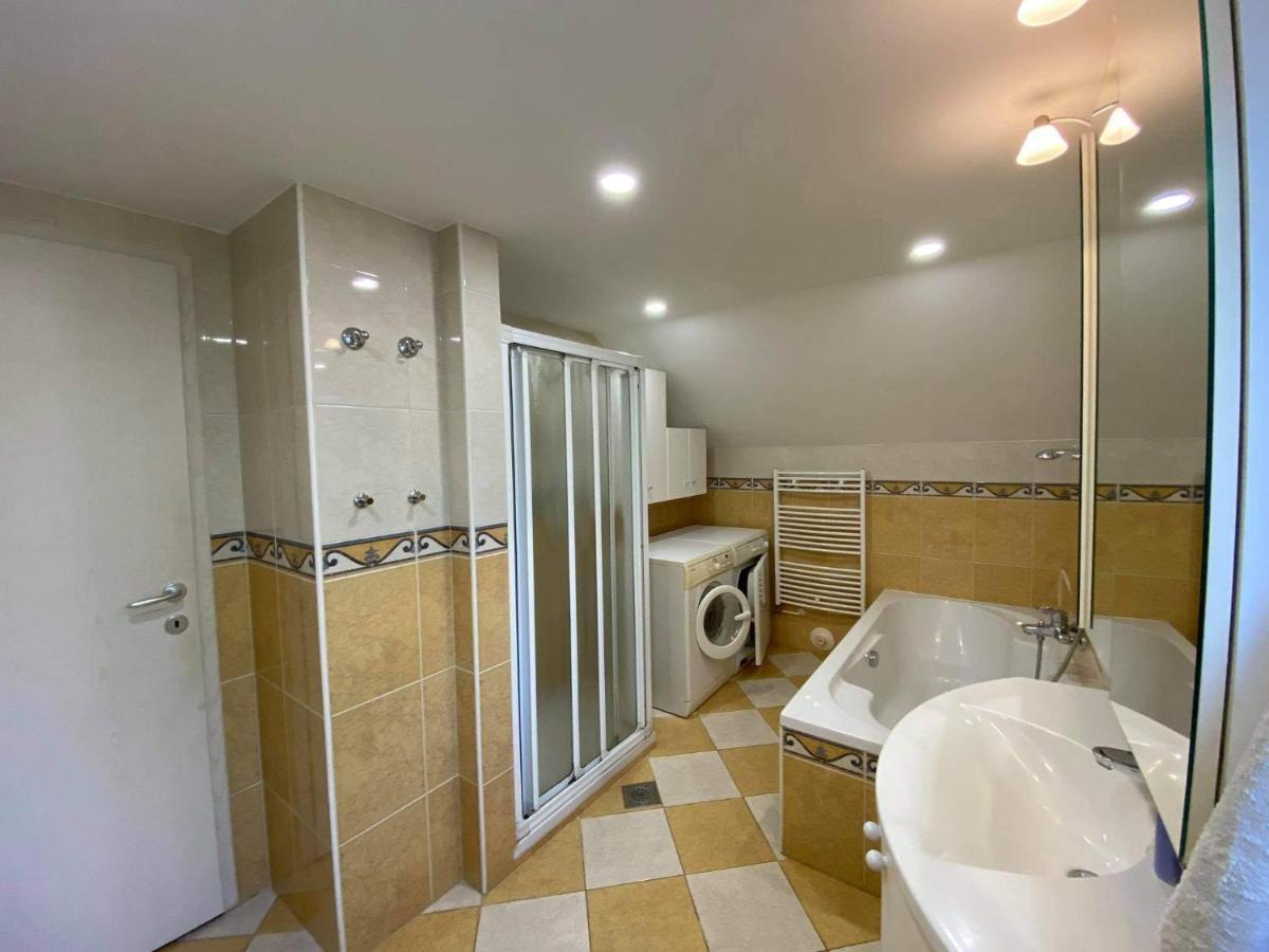 Apartment Kranj - Huge Terrace, Free P, Wi - Fi, Ac Ngoại thất bức ảnh
