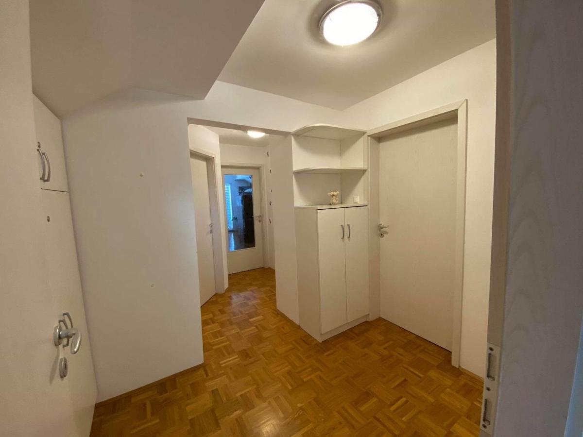 Apartment Kranj - Huge Terrace, Free P, Wi - Fi, Ac Ngoại thất bức ảnh